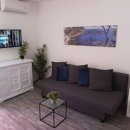Studio Meuble Bord De Mer Bormes-les-Mimosas Eksteriør bilde